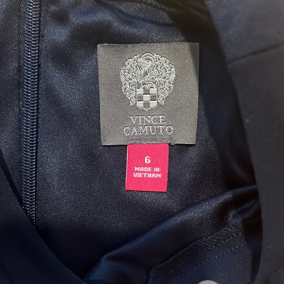 Vince Camuto navy blue and floral gown. - Picture 4 of 6